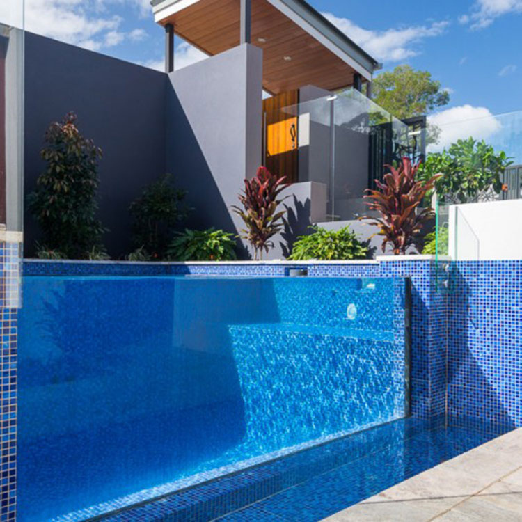 Liệu bể bơi acrylic sẽ chuyển sang màu vàng sau khi sử dụng lâu dài?