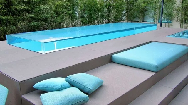 Hướng dẫn thực tế để làm sạch và duy trì một bể bơi acrylic